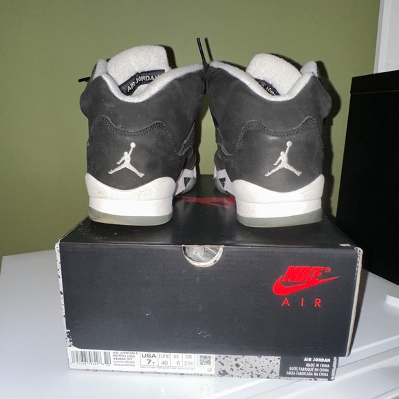 Air Jordan 5 Retro ‘Oreo’ - Picture 5 of 9